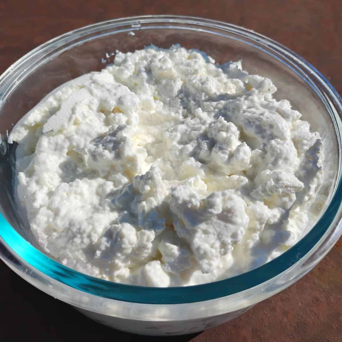 Quark in a bowl