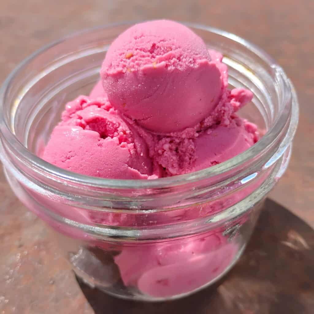 raspberry quark cheese ice cream