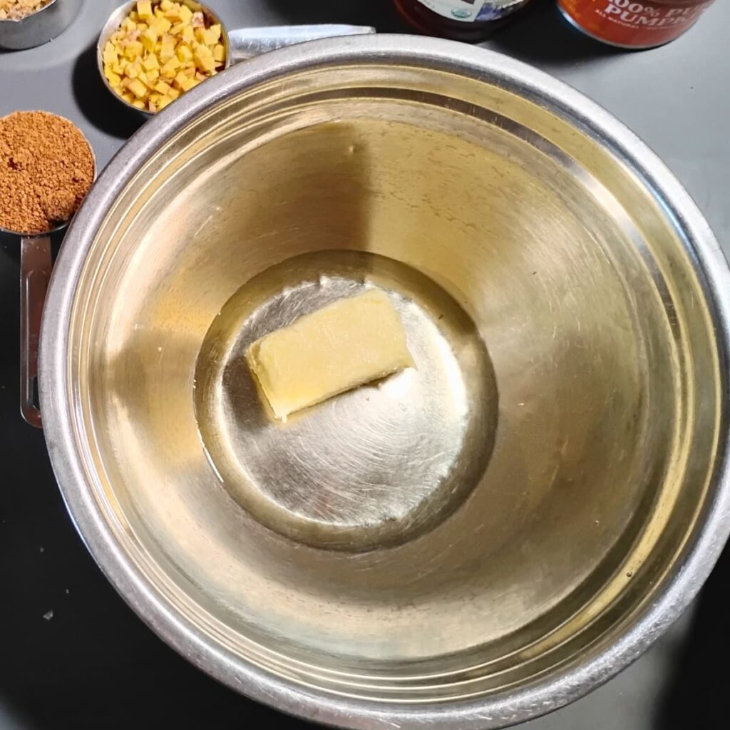 butter and oil in a bowl.